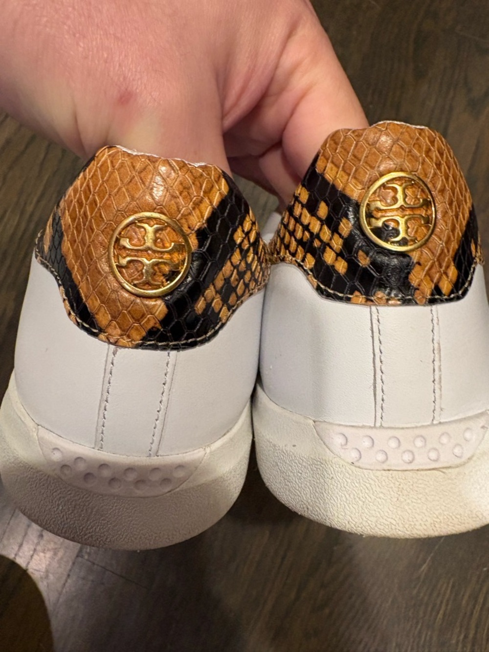 White Leather Low-Top Python snake embossed Tory Burch logo size 10 as is